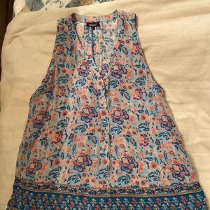 Tolani sleeveless multi-colored top size Large